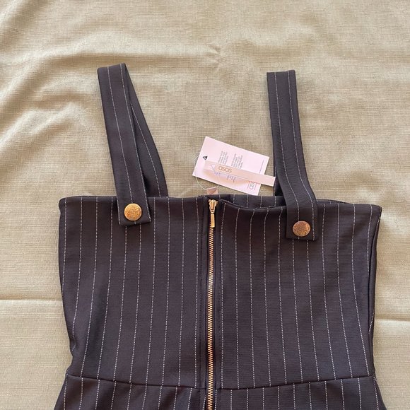 NWT ASOS DESIGN minimal romper with zip front - Picture 4 of 7